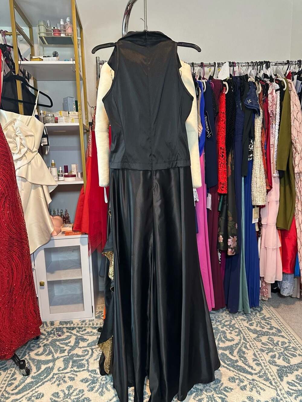 Tadashi Black Satin Sleeveless Ruched V-Neck Collared Formal Evening Gown - Picture 6 of 7